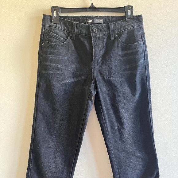 Levi's Flatters and Flaunts‎ Black Skinny Jeans Womens Size 6M W28 x L32 Pants - Picture 3 of 9